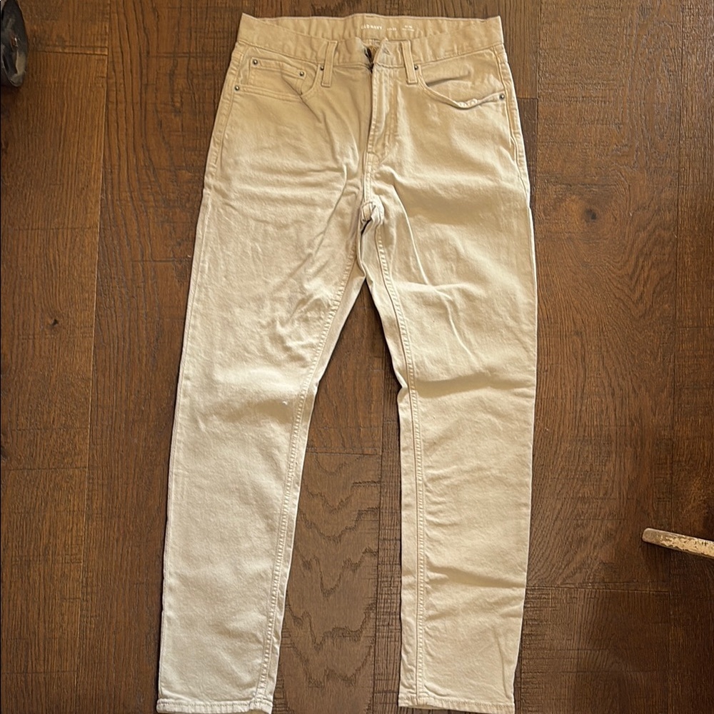 Old Navy Men's Slim Jeans in Cream